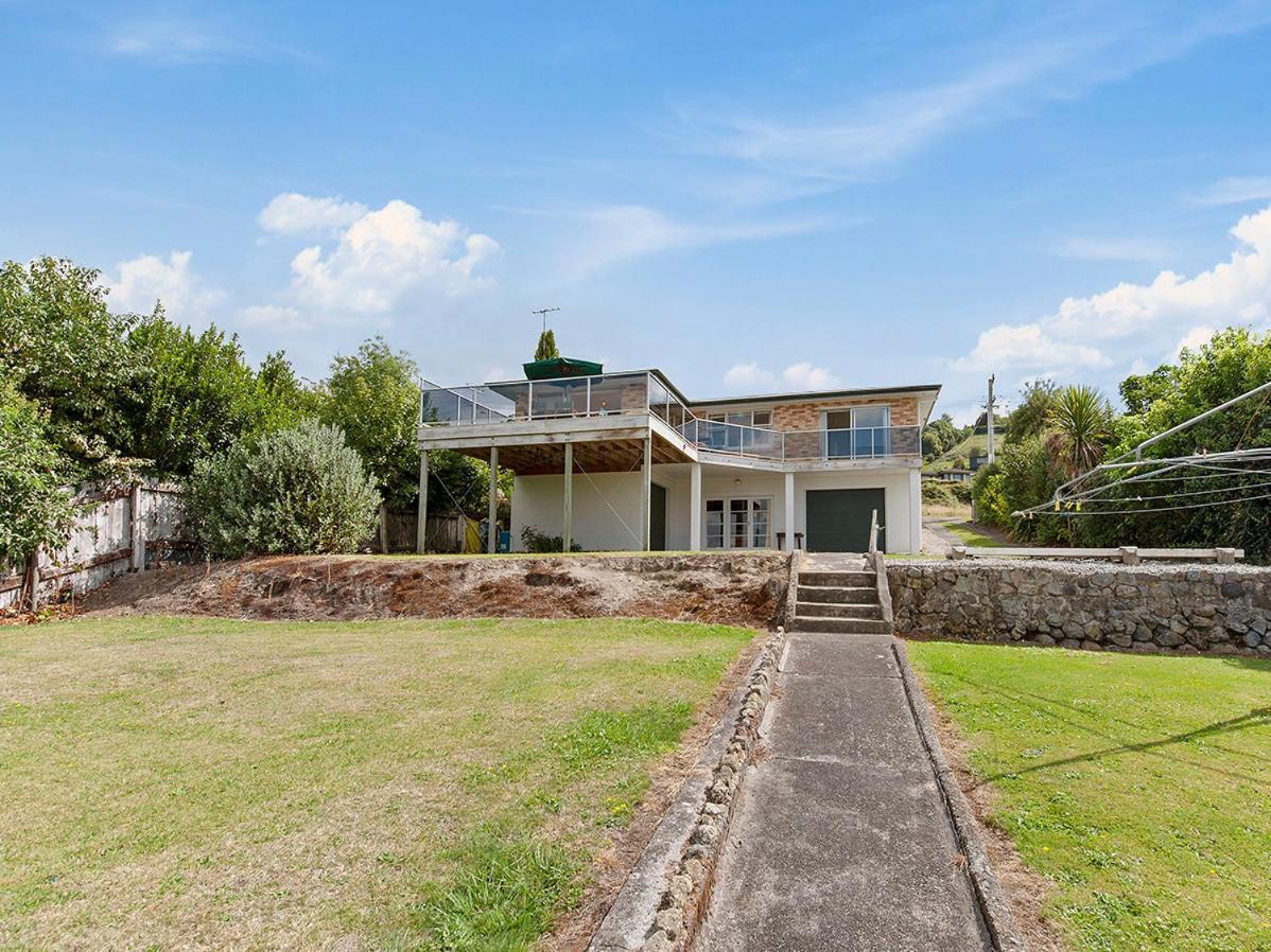 Lofty Lakeviews - Acacia Bay Holiday Home Taupo Exterior photo